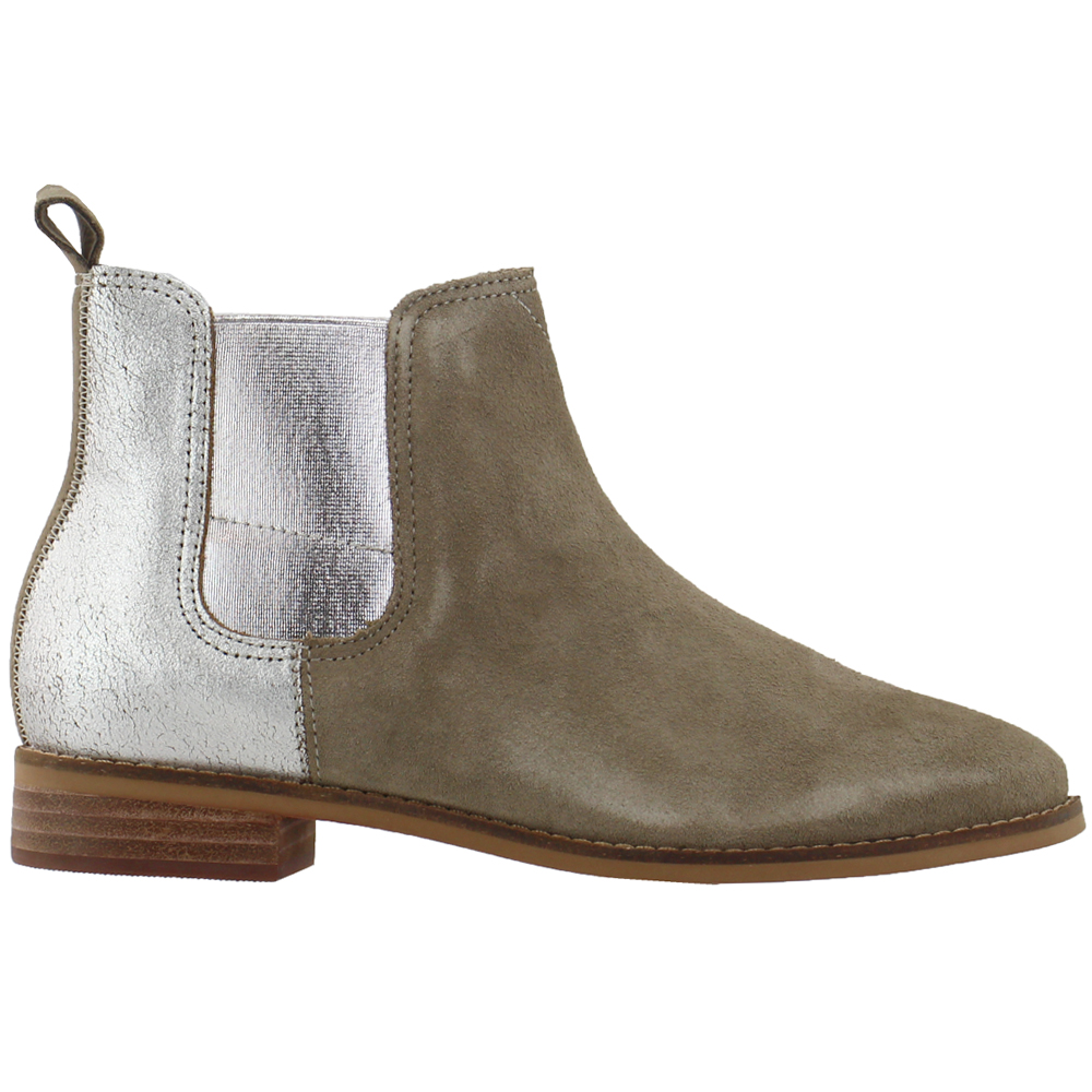 ella chelsea boot