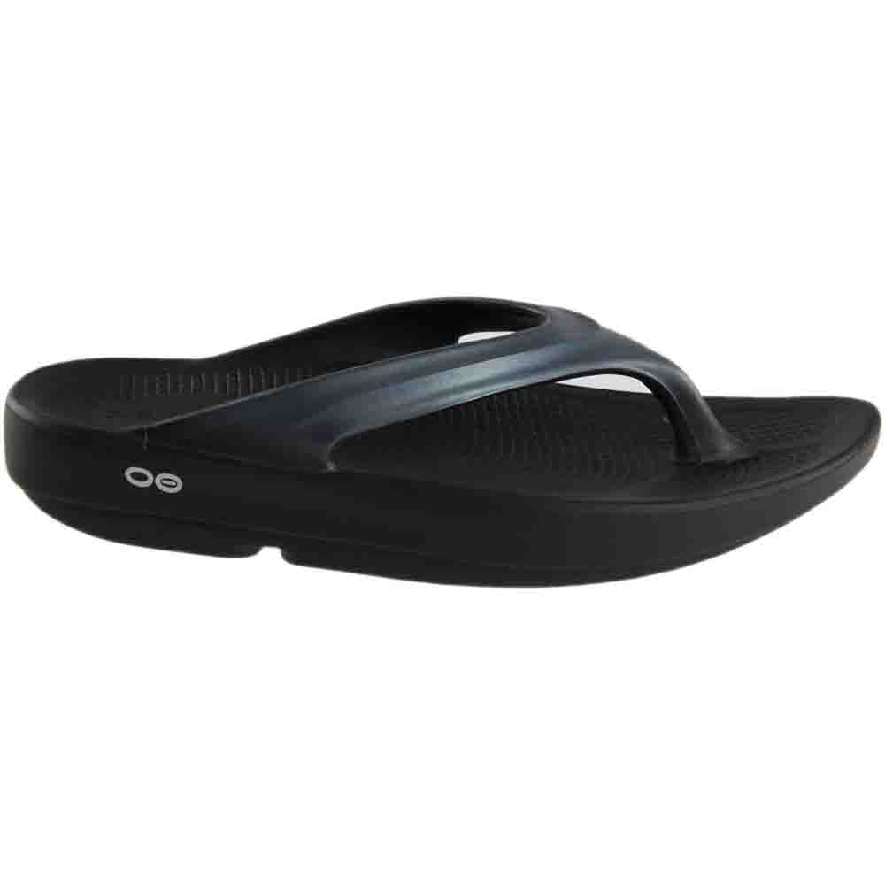 oofos women's flip flops