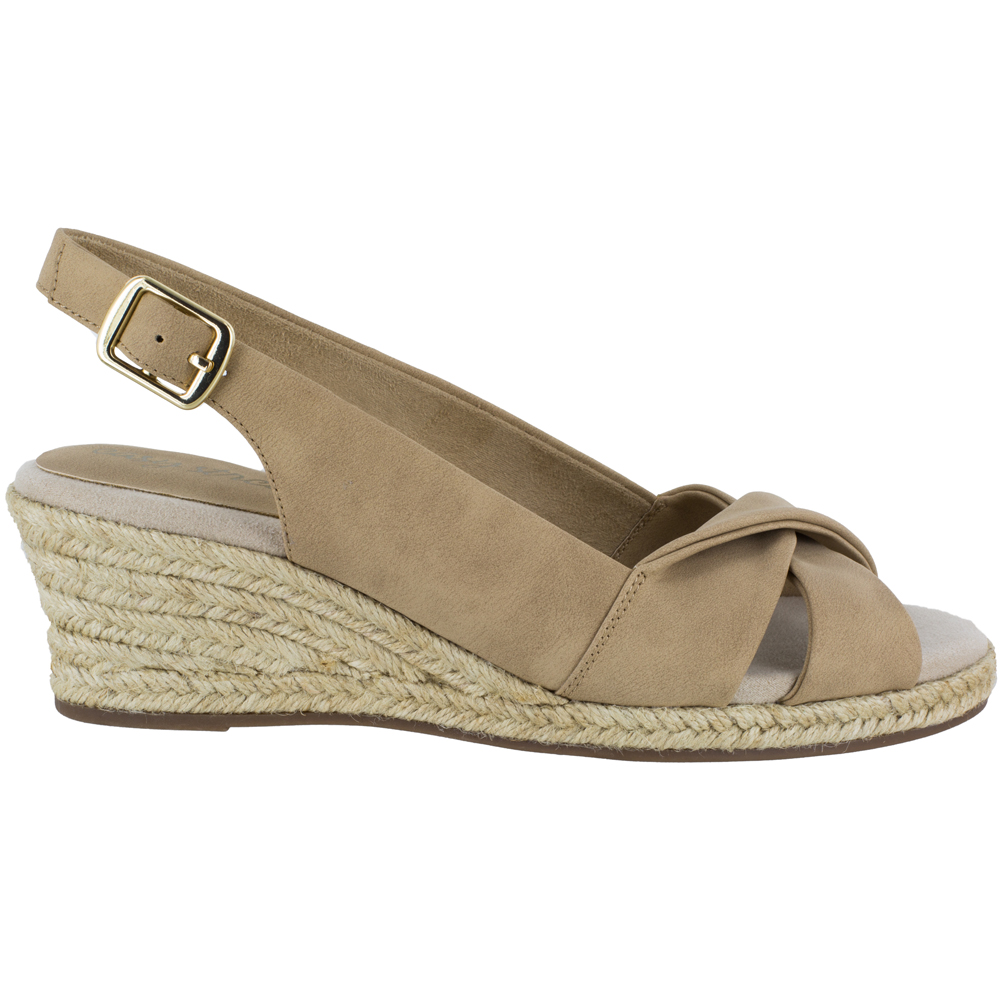 soul naturalizer glimmer wedge pump