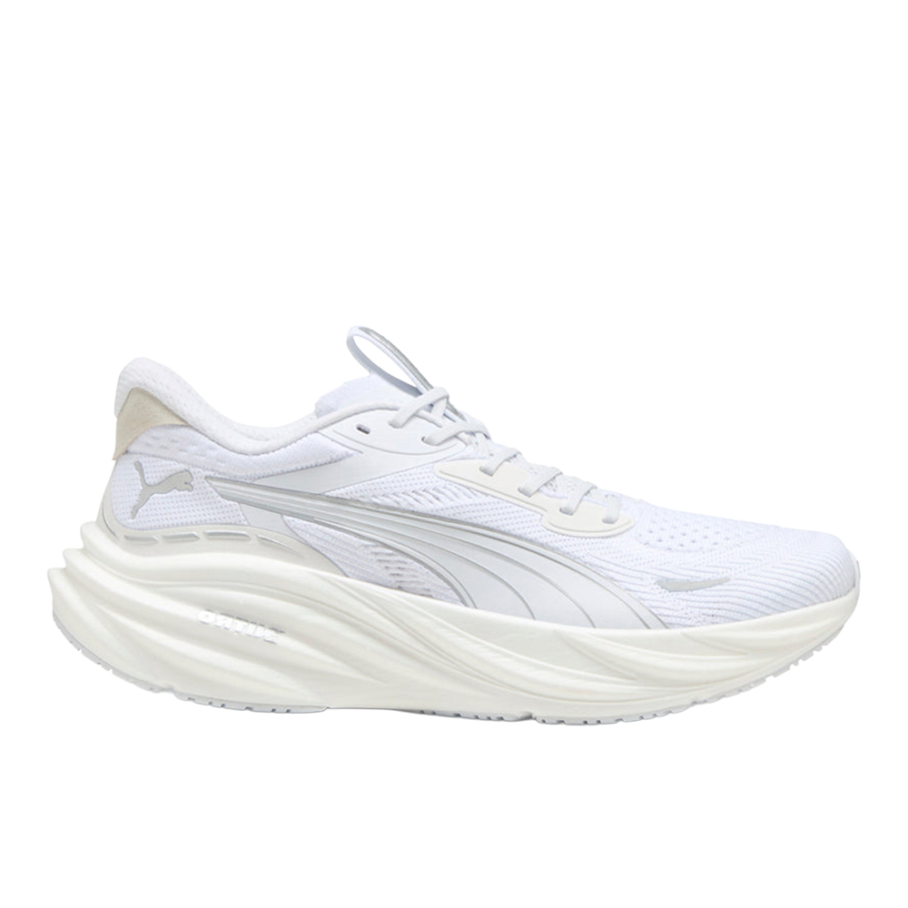 PUMA Magnify NITRO 3 Running Shoes