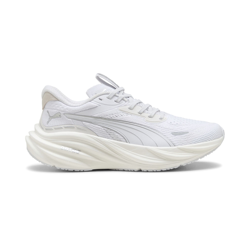 PUMA Magnify NITRO 3 Running Shoes