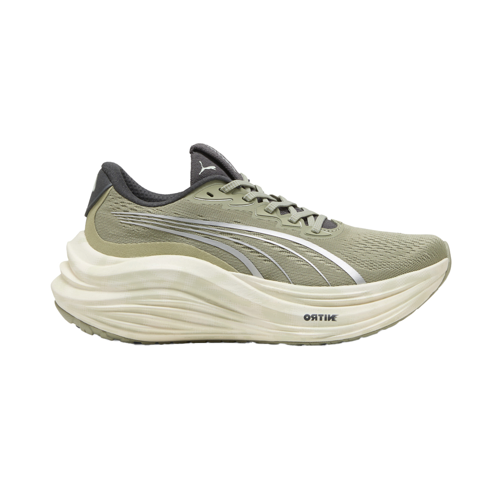 PUMA Magmax NITRO Terrains Running Shoes