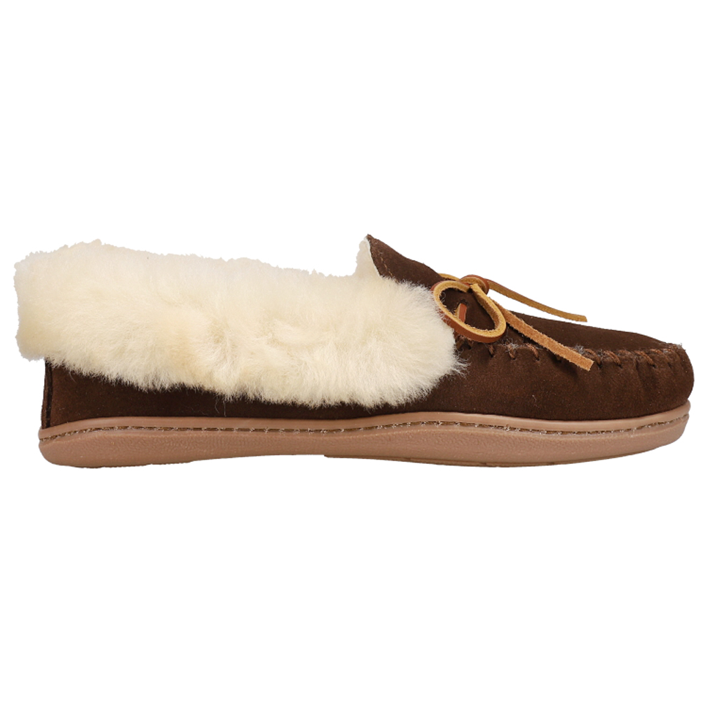 minnetonka women's alpine sheepskin moccasin