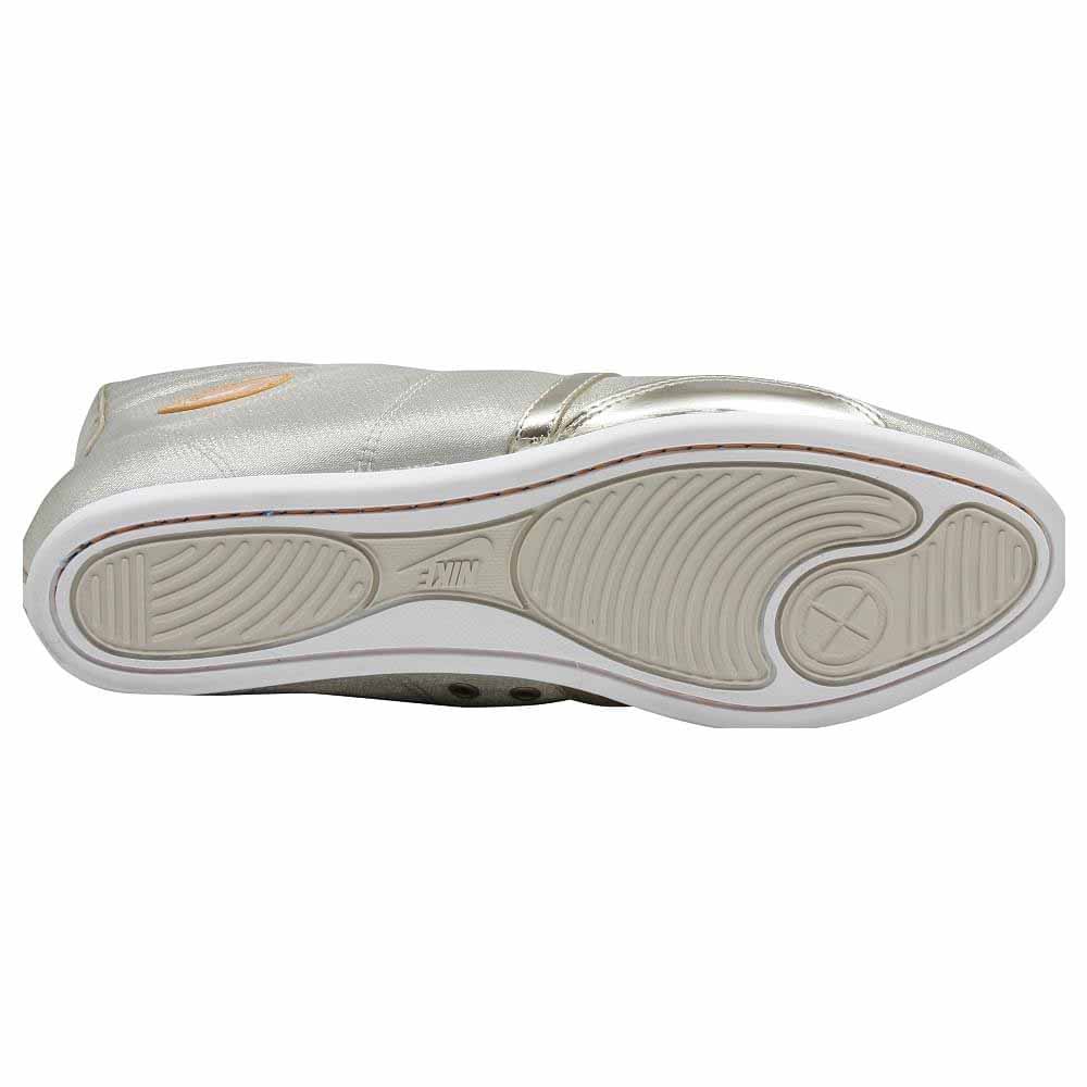 nike hijack mid womens trainers