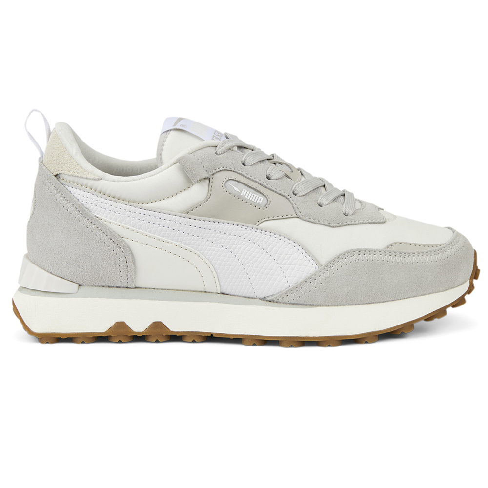 美品 Puma エヴォスピード 25.5cmね