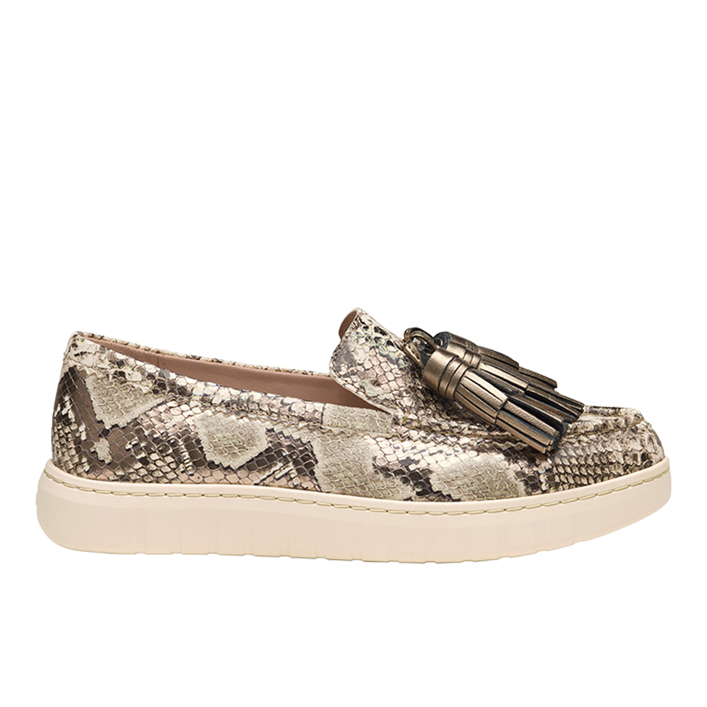 Johnston & Murphy Camryn Tassel Slip On Loafers