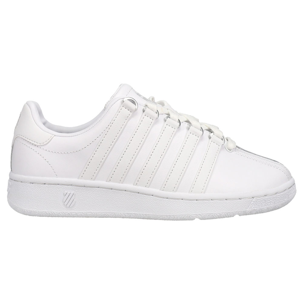 pil zomer Wauw Shop White Womens K-Swiss Classic VN Lace Up Sneakers