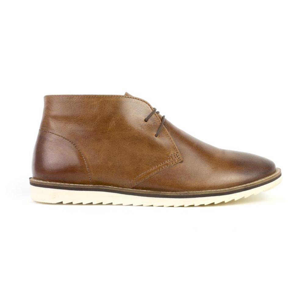 crevo alameda chukka boot