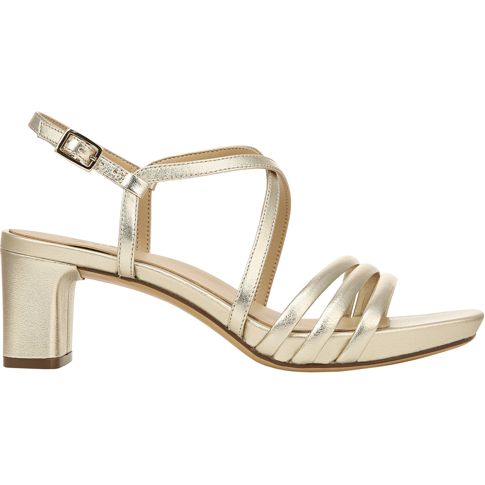 low heel naturalizer sandals