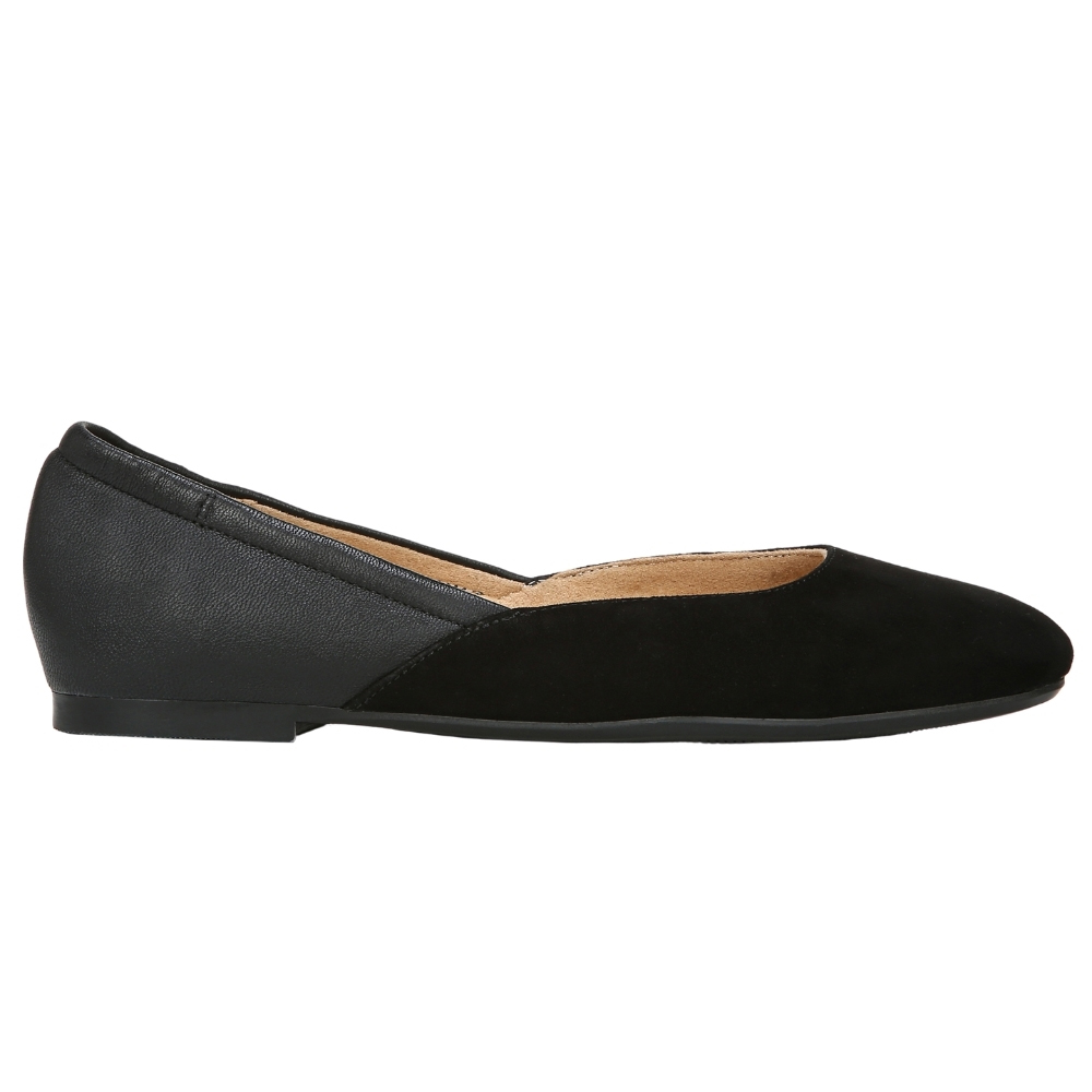 naturalizer slip resistant shoes