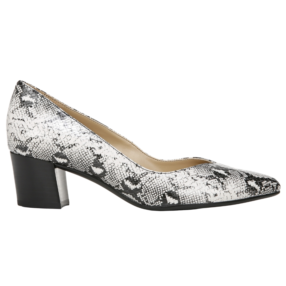 naturalizer white pumps