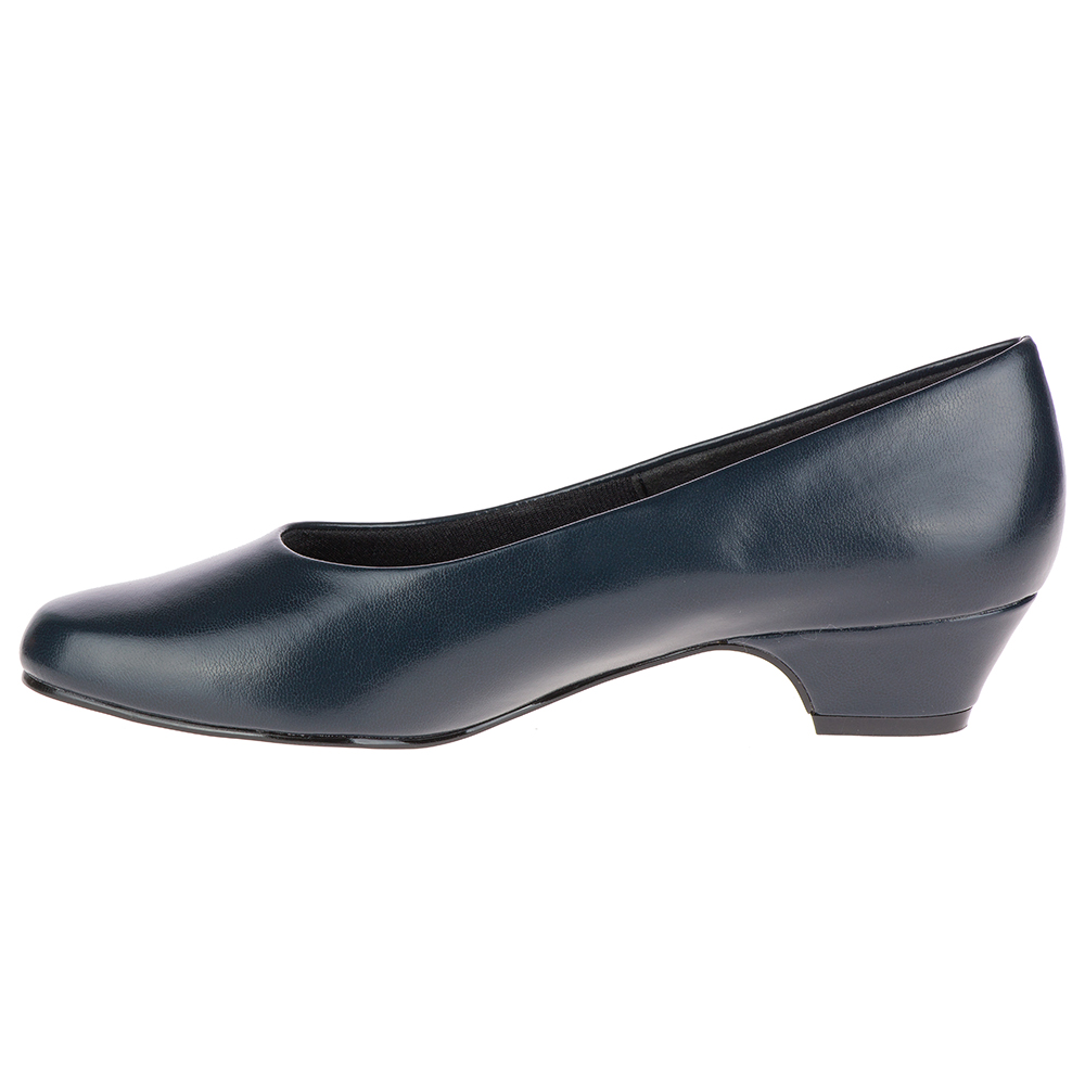 Soft Style Angel II Round Toe Pumps 