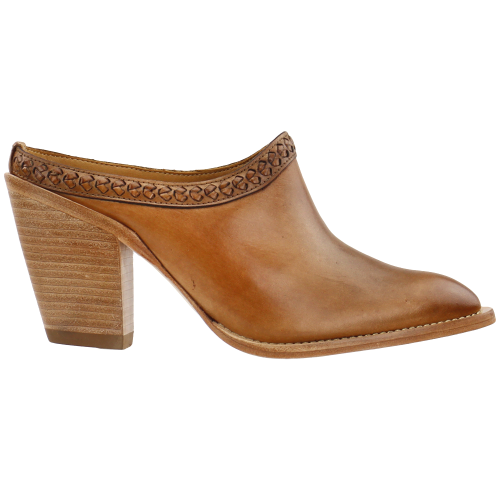 pointed toe mule pumps