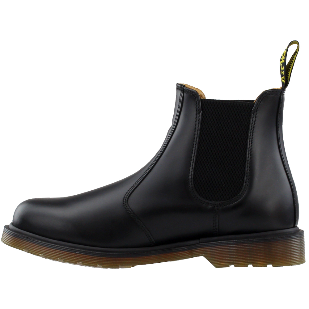 dr martens chelsea black