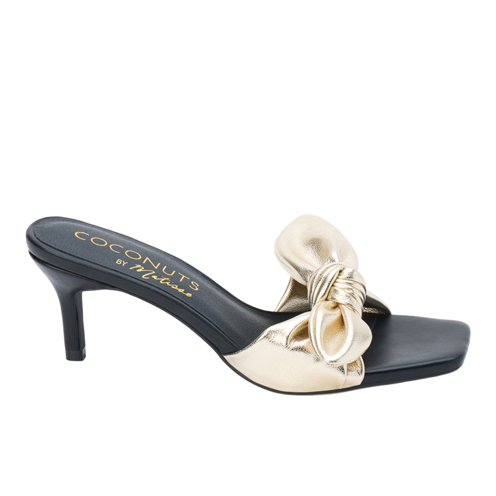COCONUTS by Matisse Uptown Bow Sandals