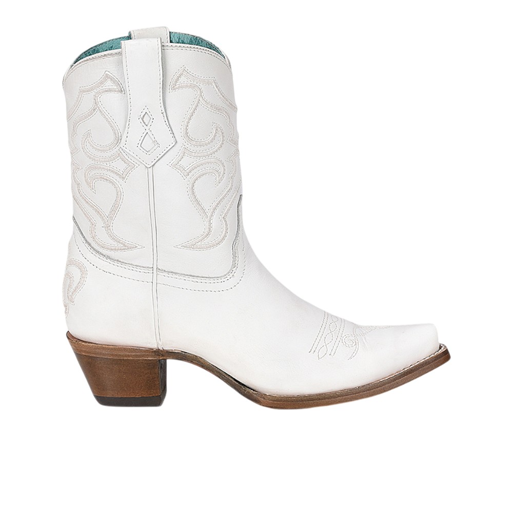 Corral Boots White Embroidered Snip Toe Pull On Cowboy Boots